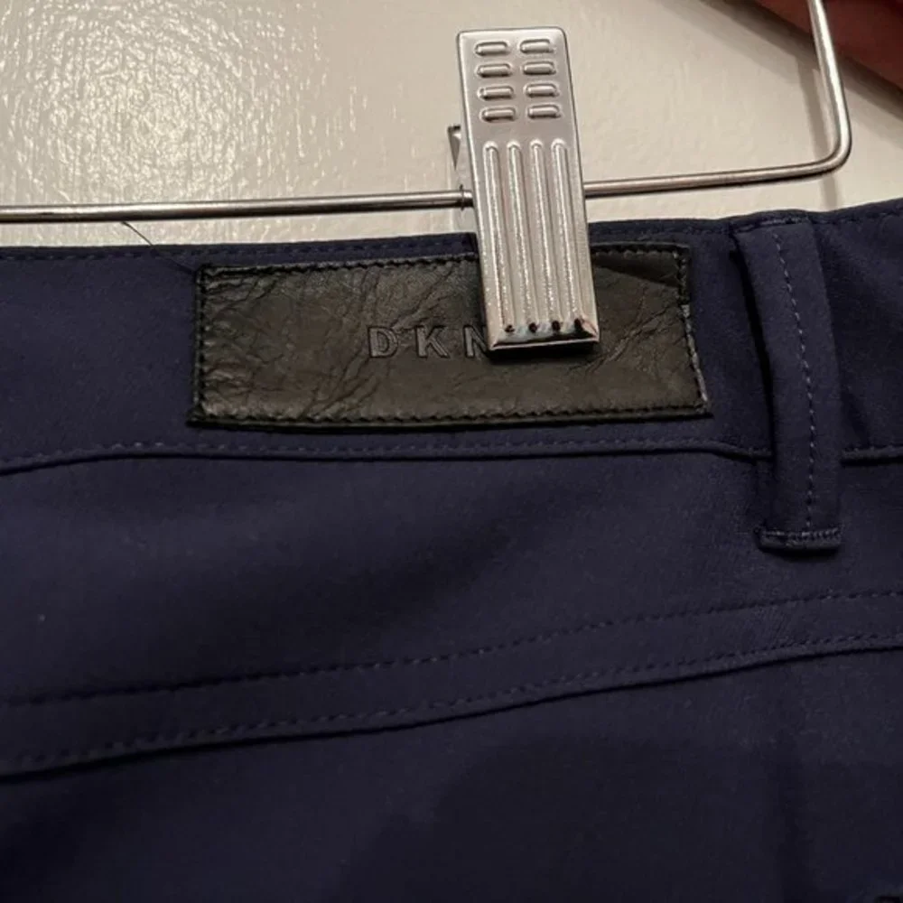 DKNY Navy Pants – New With Tags‎ – Size 12
